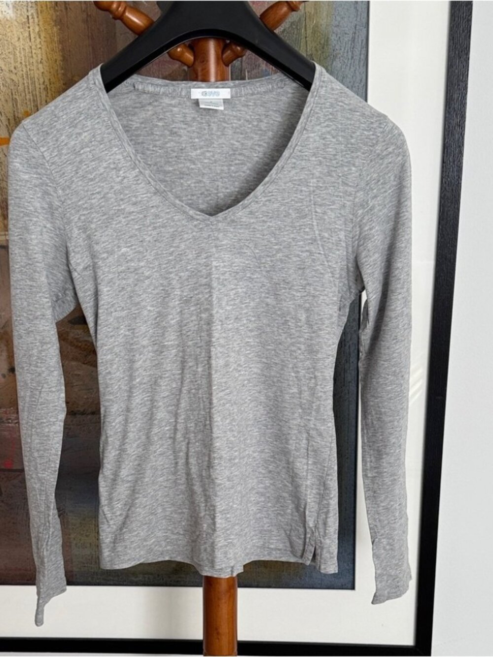 Women’s V-Neck Long Sleeve Top